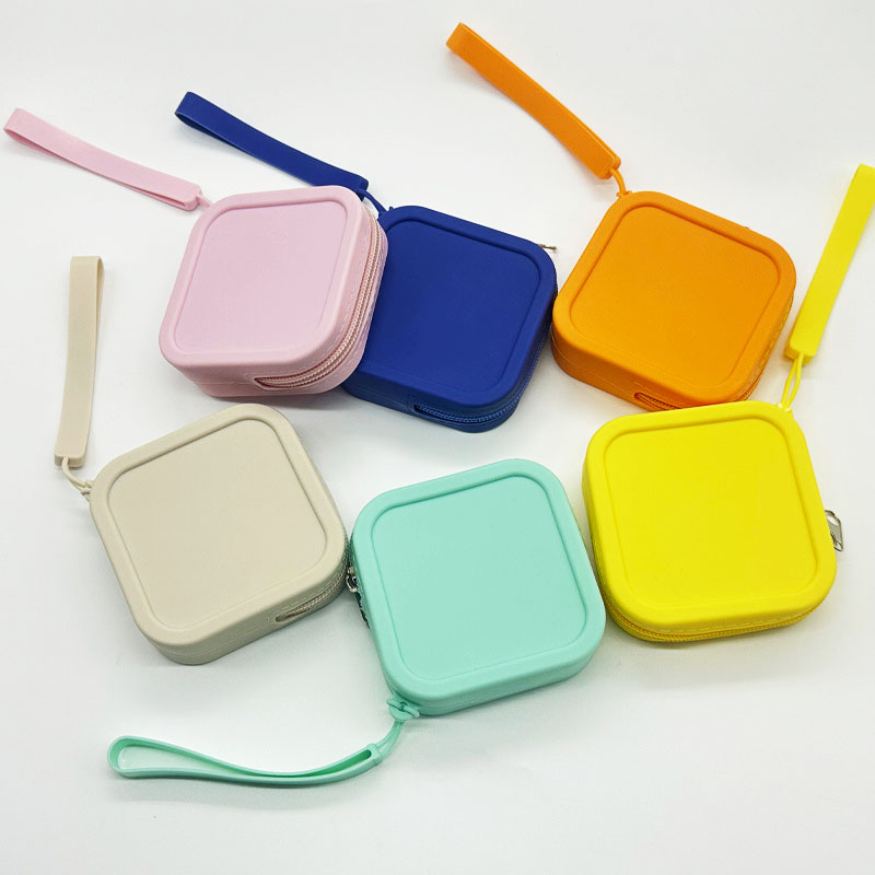 small zipper coin purse